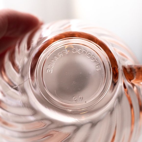 [ SOLD ] Arcoroc Rosaline Pink Swirl France Glass Tea Cups and Saucers Set of 2 - Picture 5 of 11